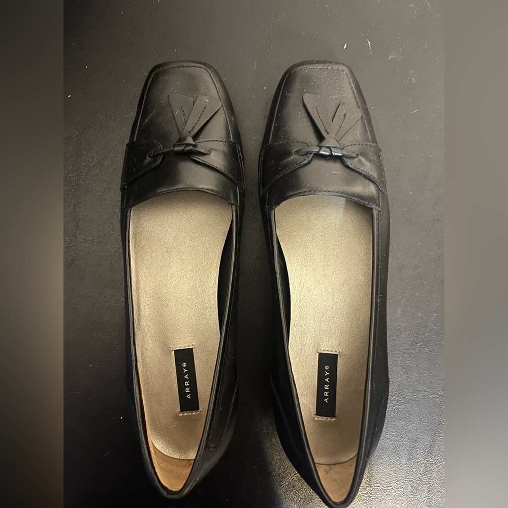Array leather shoes brand new never worn size 8.5 medium